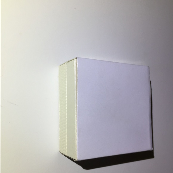 White gold plated size 8 ring - Picture 5 of 8